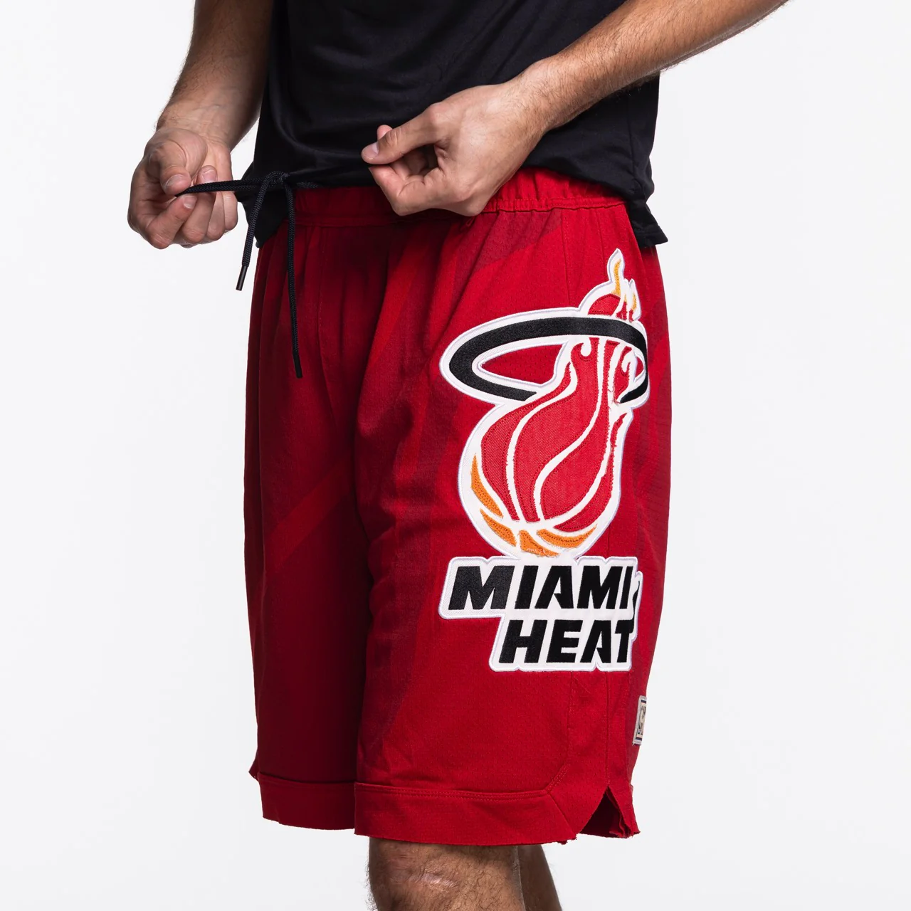 Mitchell & Ness x Purple Brand Miami HEAT Mesh Shorts 3 Mitchell & Ness x Purple Brand Miami HEAT Mesh Shorts