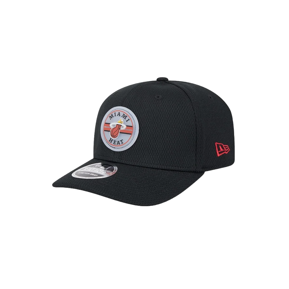 New Era Miami HEAT Patch Mesh Snapback 3 New Era Miami HEAT Patch Mesh Snapback