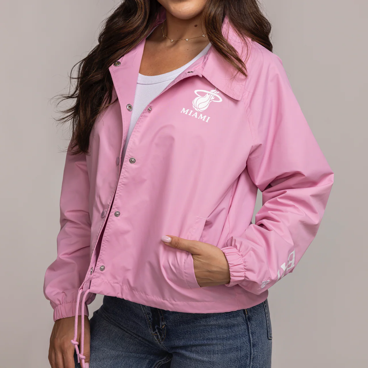 New Era Miami HEAT Original Vice Cropped Jacket 3 New Era Miami HEAT Original Vice Cropped Jacket