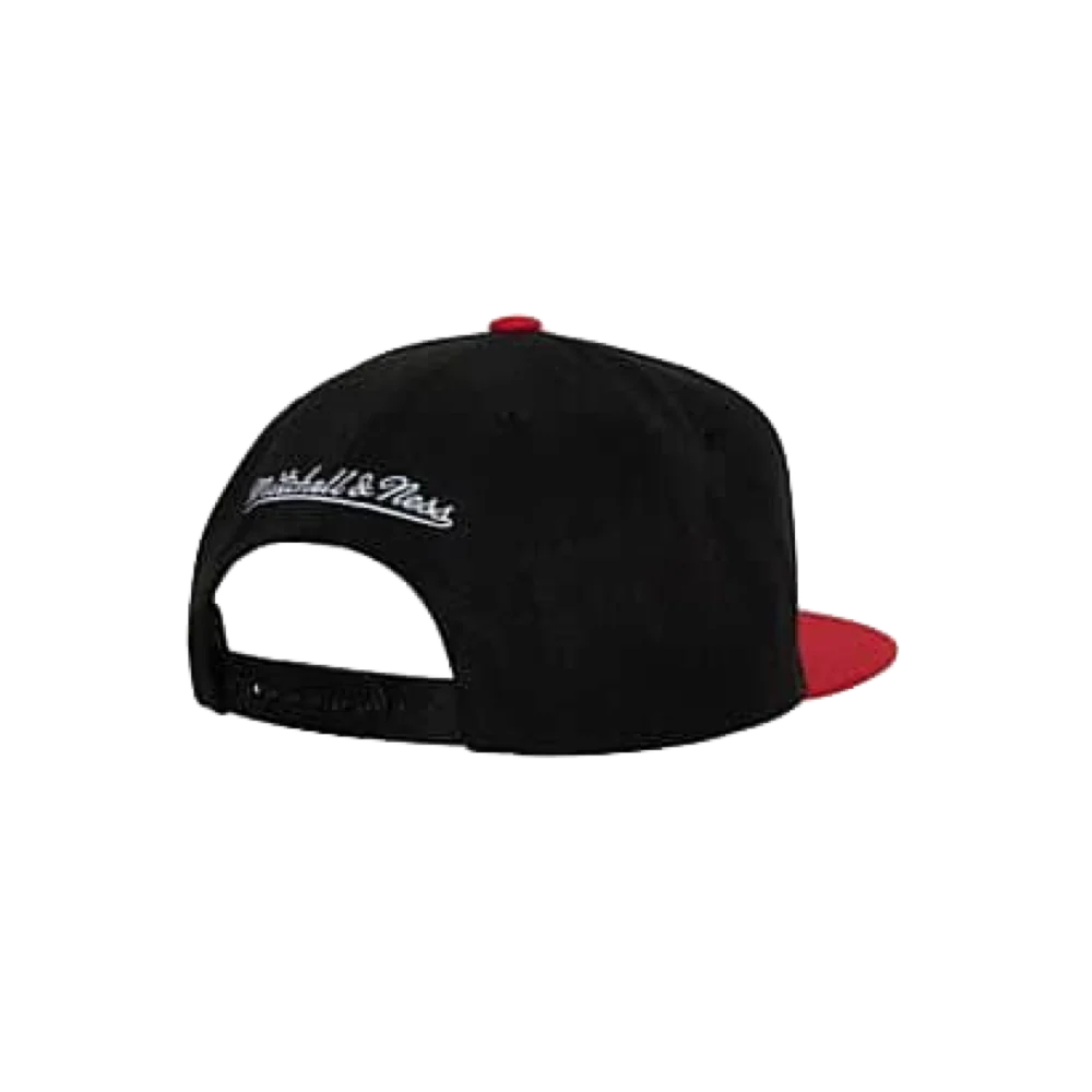 Mitchel and Ness Miami HEAT Low Big Face Snapback 2 Mitchel and Ness Miami HEAT Low Big Face Snapback