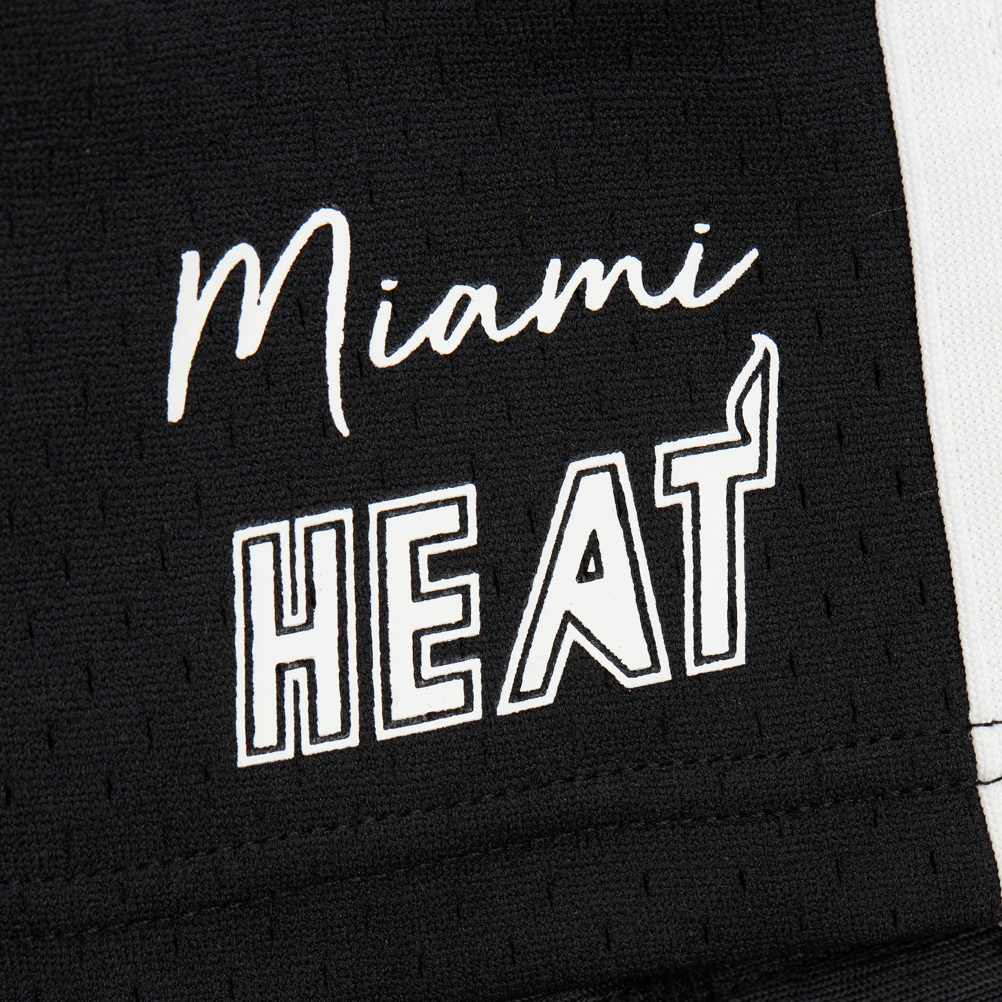 Mitchell & Ness Miami HEAT Jump Shot Women's Shorts 3 Mitchell & Ness Miami HEAT Jump Shot Women's Shorts